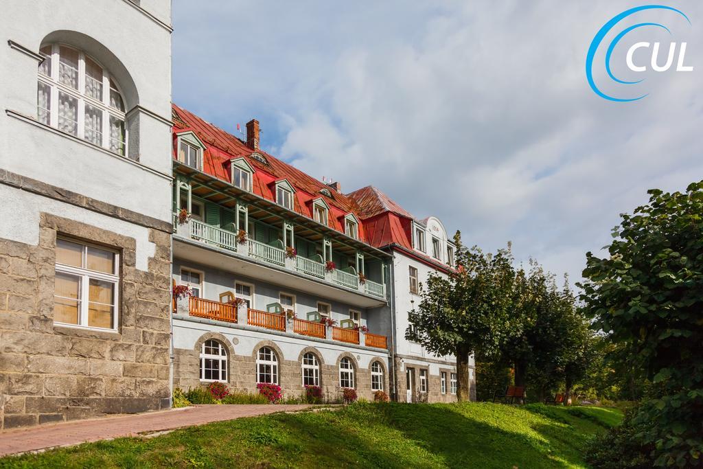 Osrodek Wypoczynkowy Rzemieslnik Hotel Szklarska Poreba Exterior photo