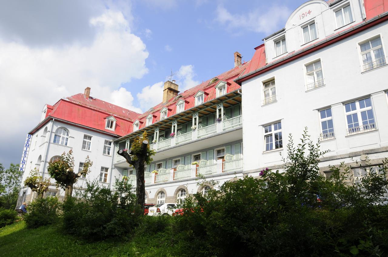 Osrodek Wypoczynkowy Rzemieslnik Hotel Szklarska Poreba Exterior photo